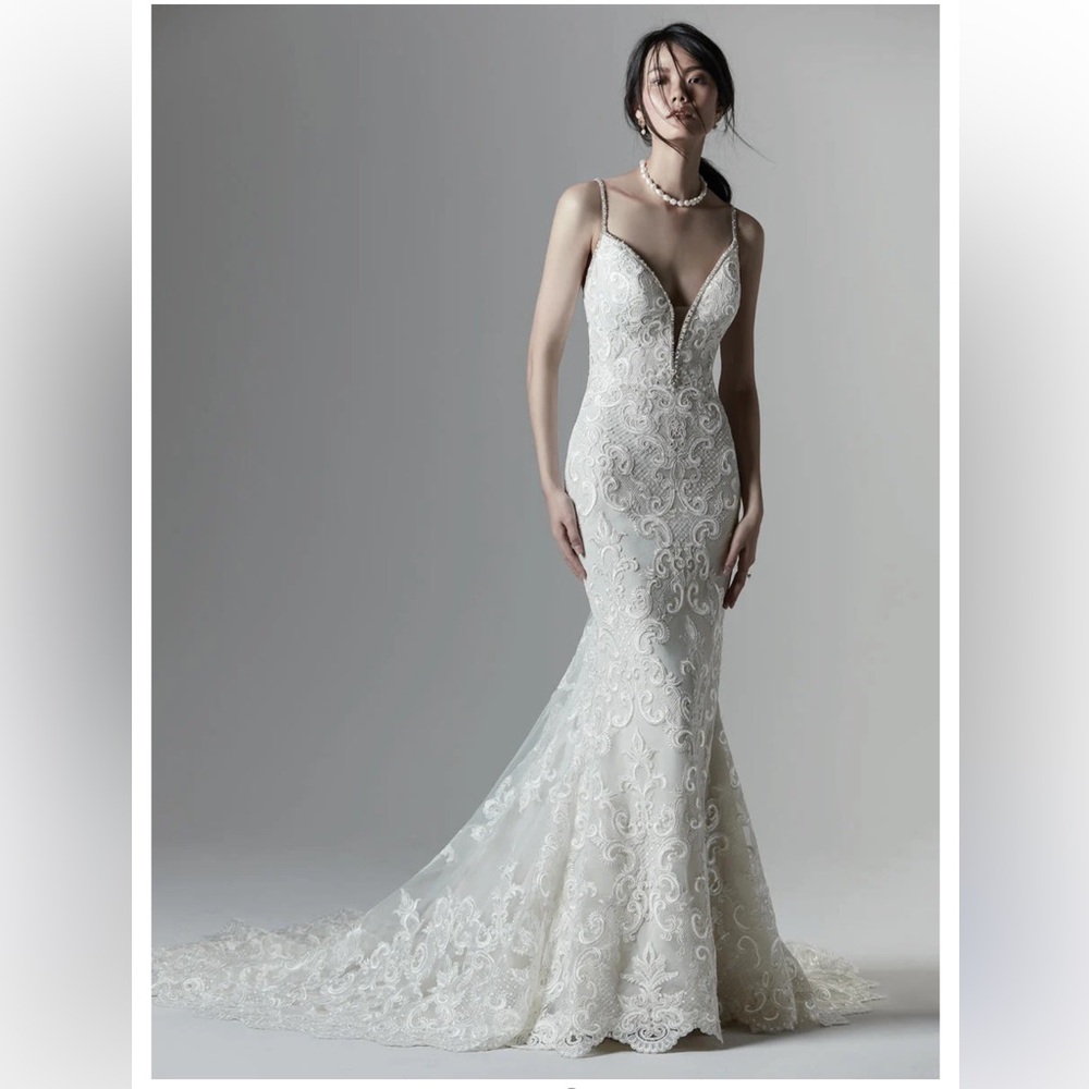 ⭐️Wedding Dress NWT⭐️